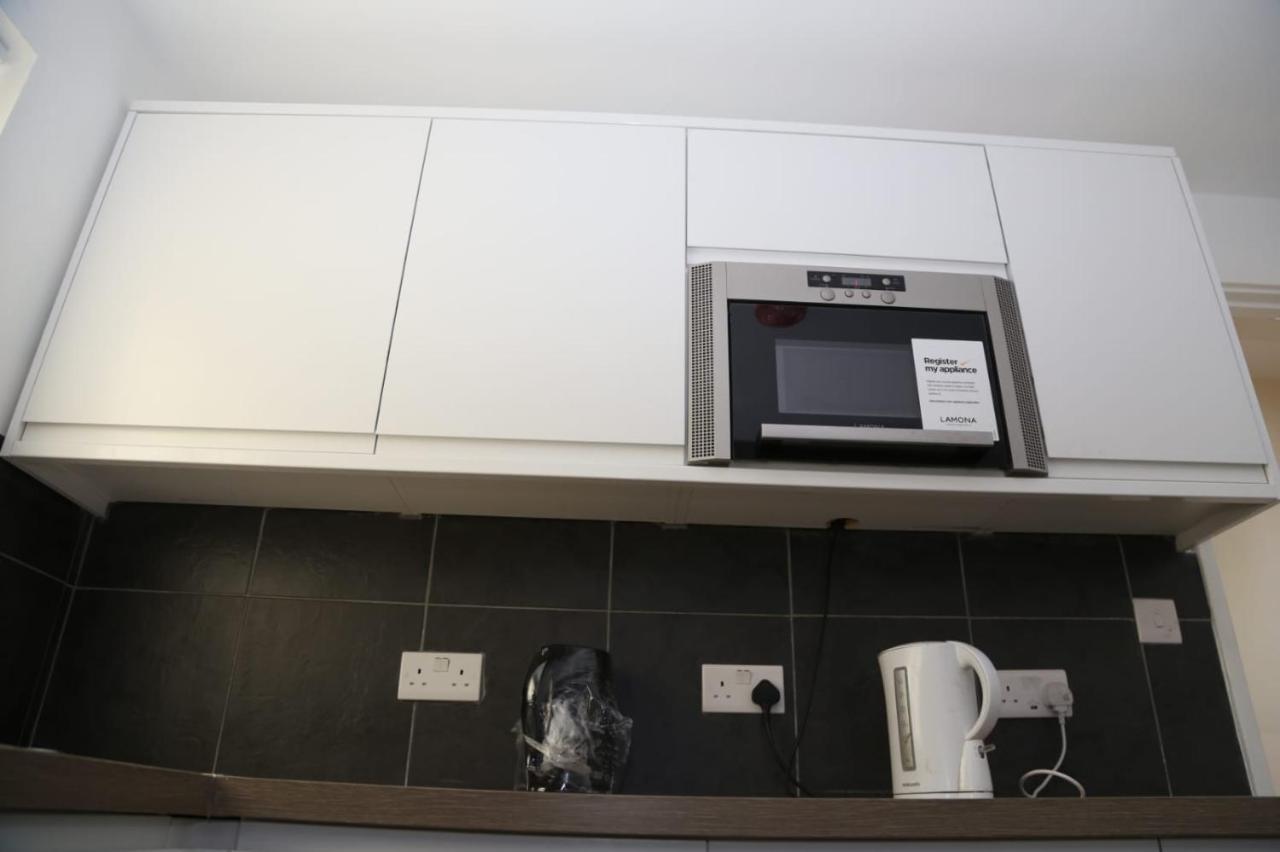 A A Guest Rooms Thamesmead Erith 外观 照片