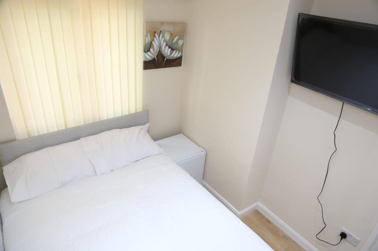 A A Guest Rooms Thamesmead Erith 外观 照片